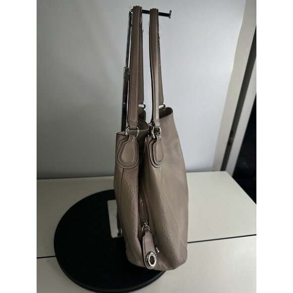 Coach Beige Pebbled Leather 3 Compartment Shoulder Bag Purse Front Logo - Picture 7 of 14